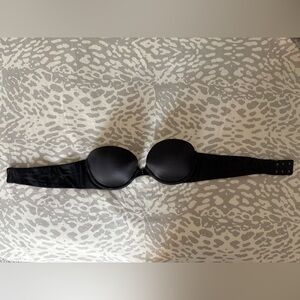 Victoria’s Secret Black Strapless Bra | Size: 32A